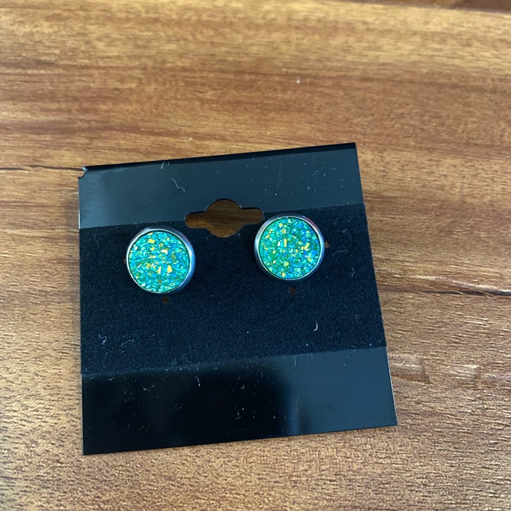 Green druzy stud earrings